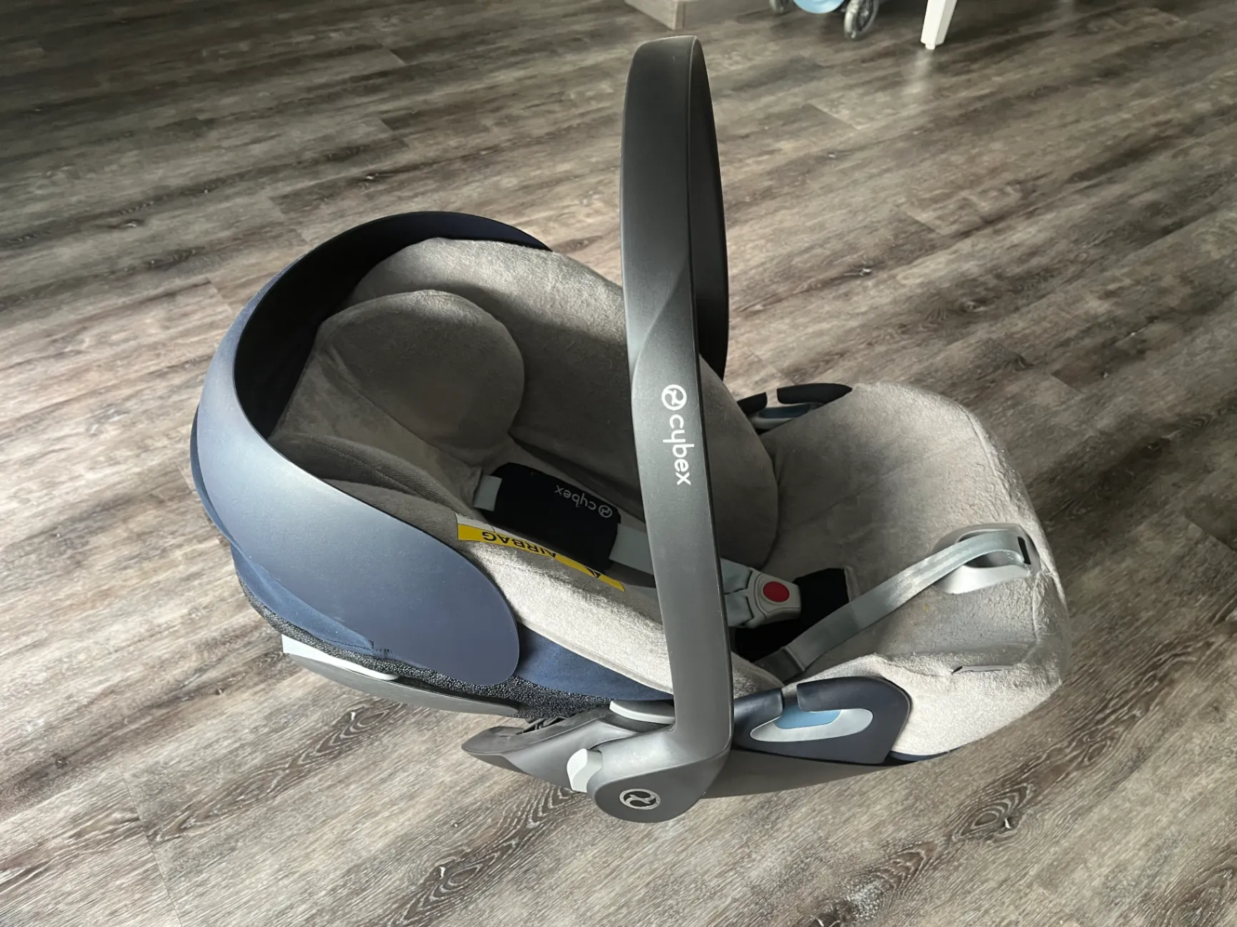 CYBEX Cloud Z i-Size +  Base Z 