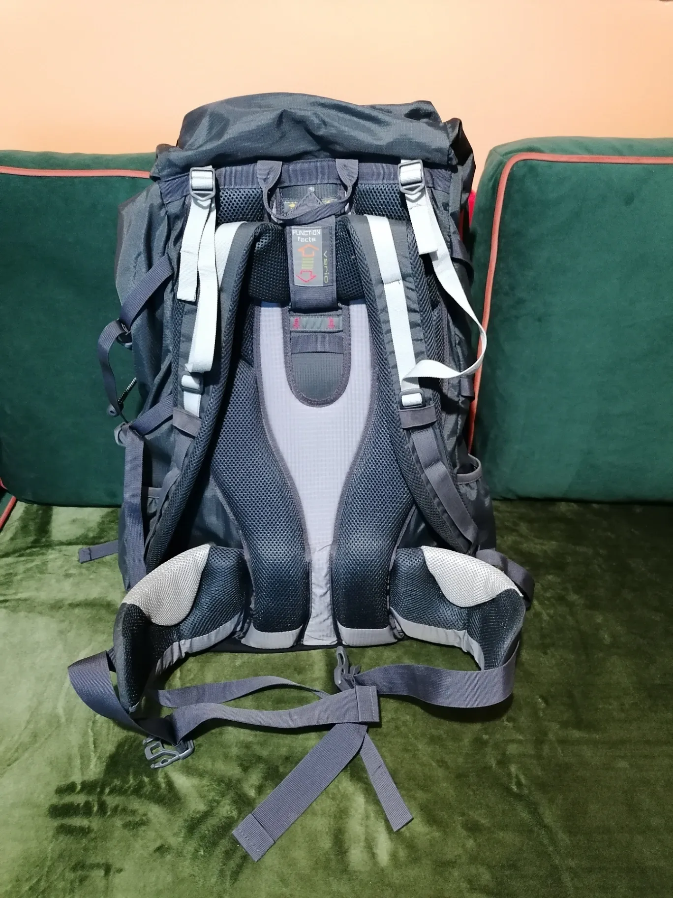 Batoh Trango 65 High Peak