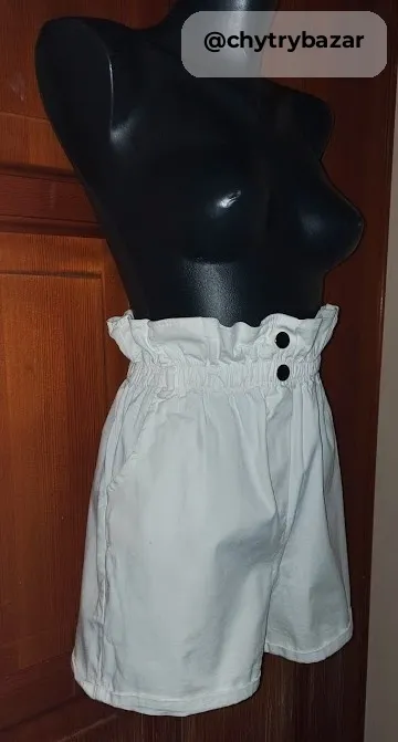 Predám biele riflové kraťasy s vysokým pásom veľ.M