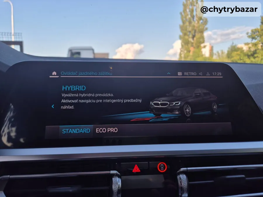 Predám  BMW Rad 3 330e PHEV A/T