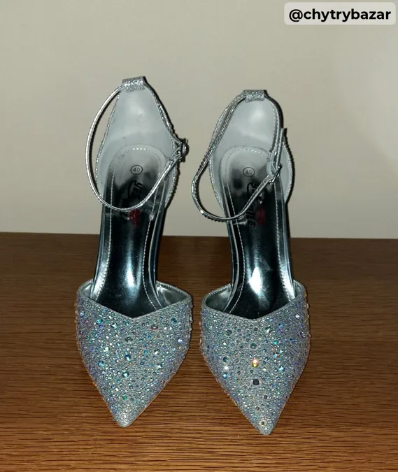 Krásne strieborné lodičky s kryštálikmi veľ.40