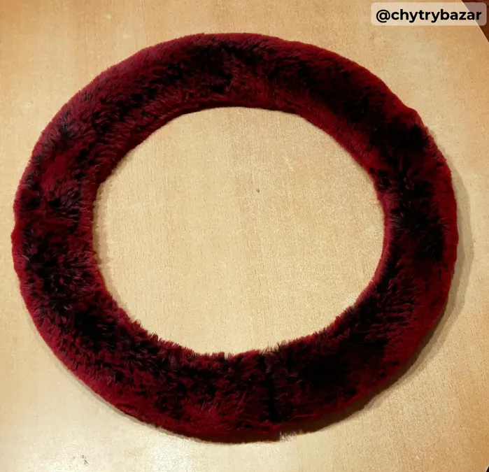 Predám kožušinový poťah na volant