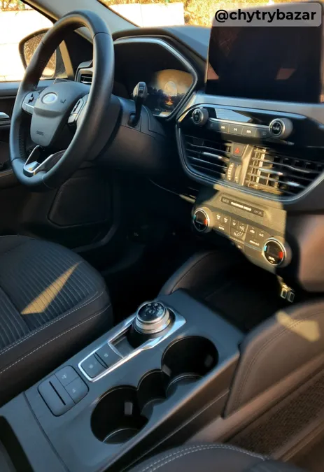 Ford Kuga 2.5 Duratec HEV 190k Titanium eCVT