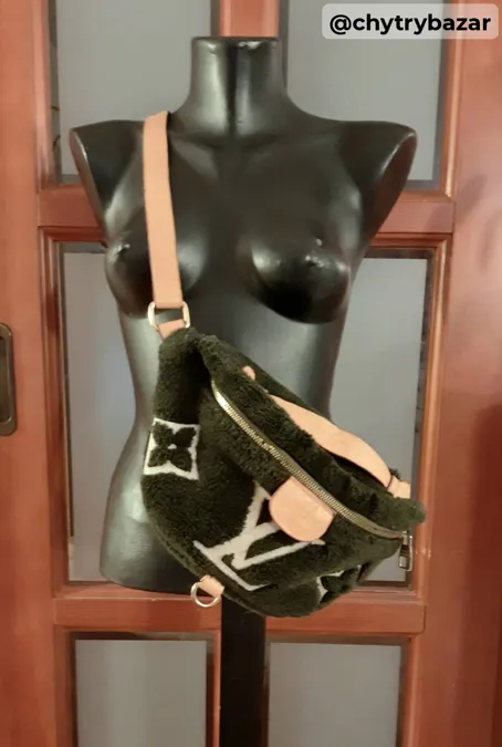 Predám kožušinkovú ľadvinku LOUIS VUITTON PARIS