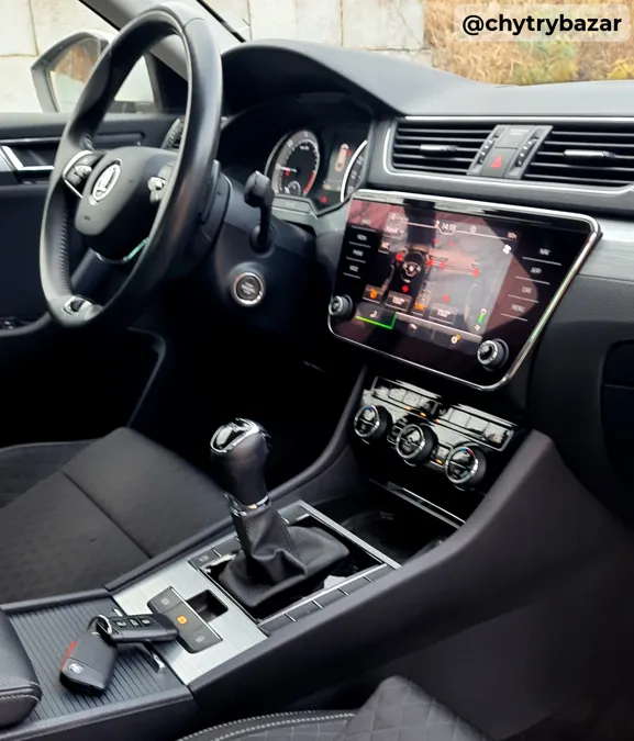 Predám  Škoda Superb Combi 2.0 TDI SCR Style DSG