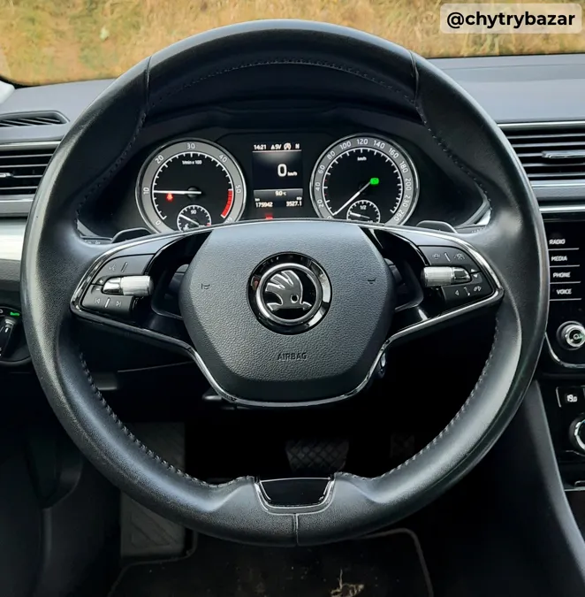 Predám  Škoda Superb Combi 2.0 TDI SCR Style DSG