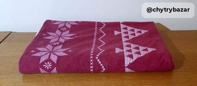 Predám  obliečku na paplón -vianočný vzor