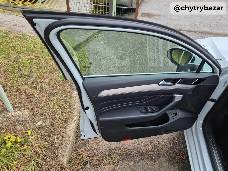 VW Passat Variant 2.0 TDI EVO  (možný odpočet DPH)