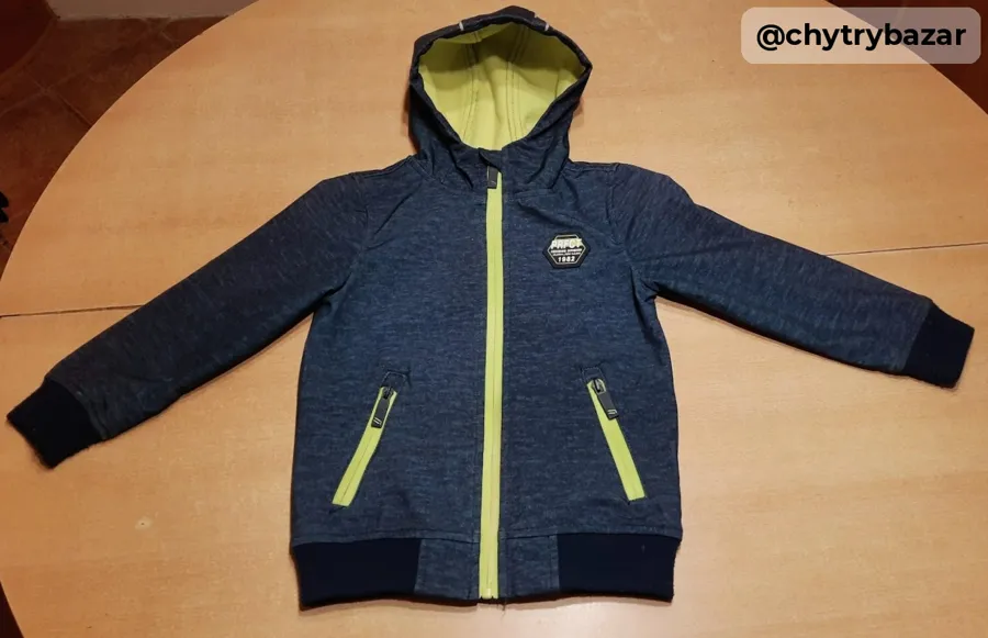 Predám prechodovú bundičku veľ.110 (na 4-6rokov)