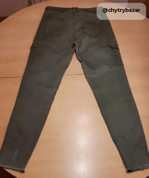 Predám dámske nohavice BERSHKA veľ.36 (XS-S)