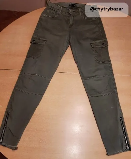 Predám dámske nohavice BERSHKA veľ.36 (XS-S)