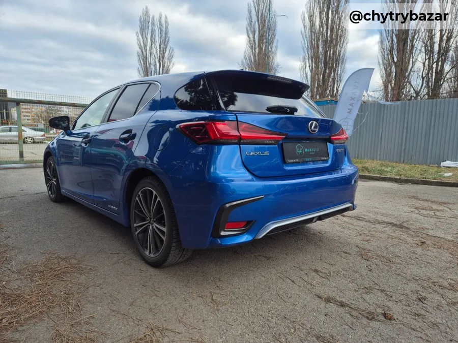 Predám  Lexus CT 200h Luxury