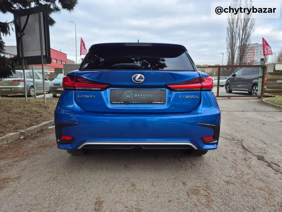 Predám  Lexus CT 200h Luxury