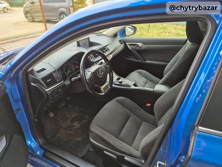 Predám  Lexus CT 200h Luxury