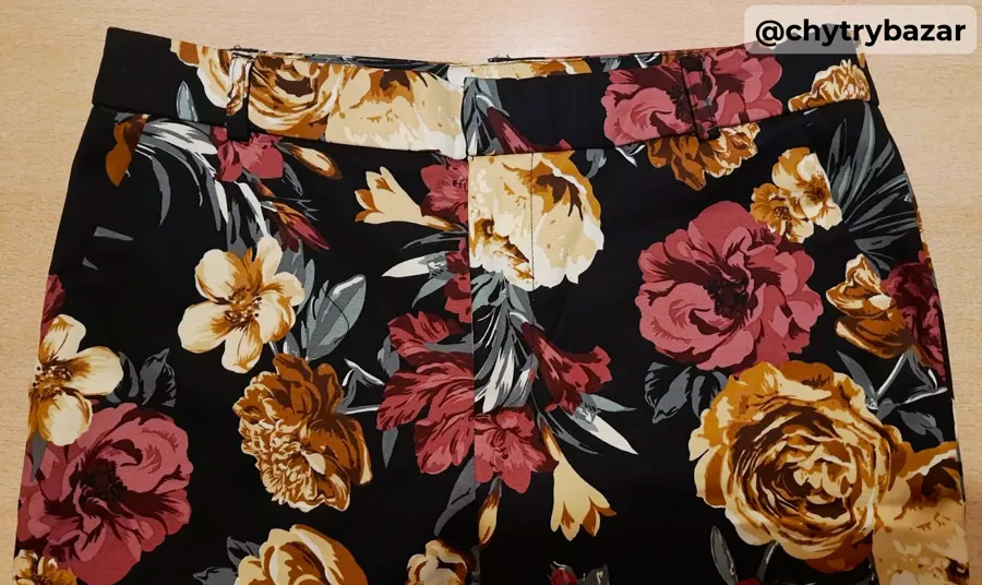Predám výrazné nohavice STRADIVARIUS veľ. 40