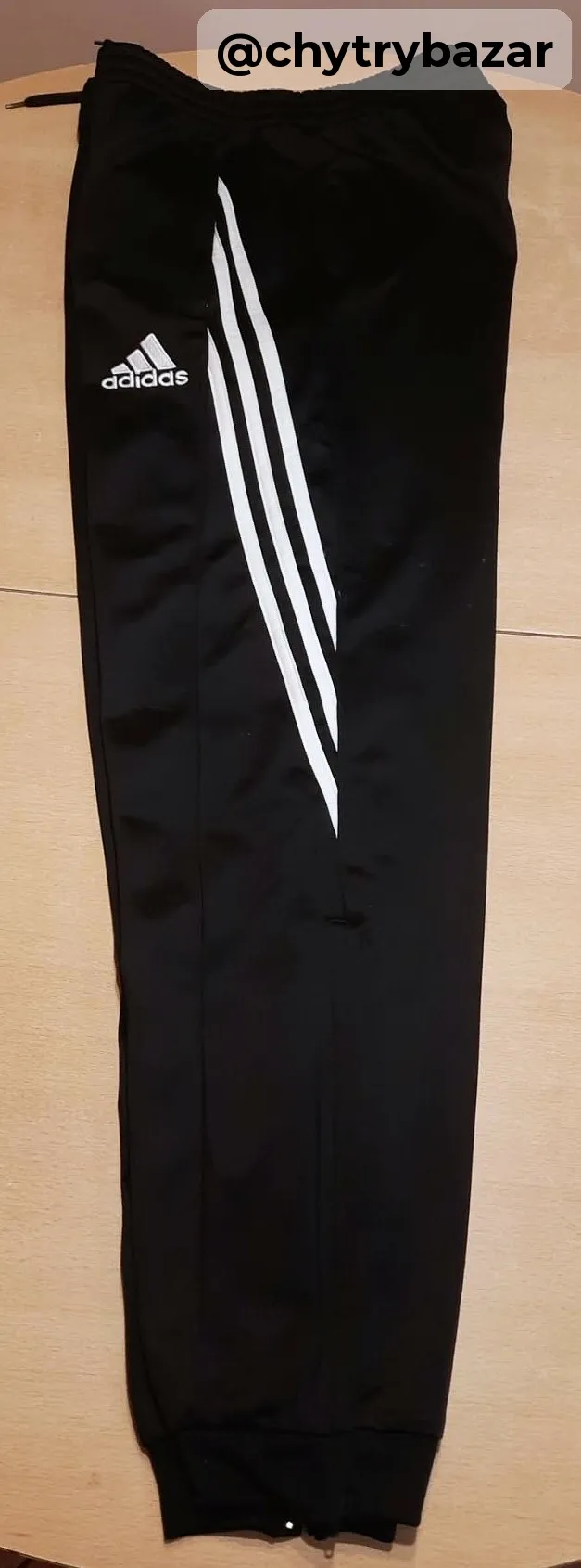 Predám športové nohavice ADIDAS veľ. S-M