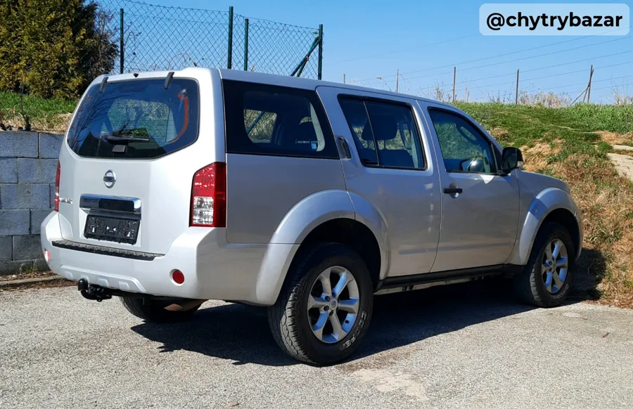 Nissan Pathfinder 2.5 dCi SE (7-miestne)