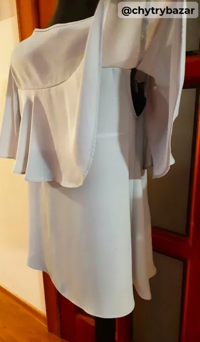 Predám elegantnú blúzku s volánom veľ.XL-XXL