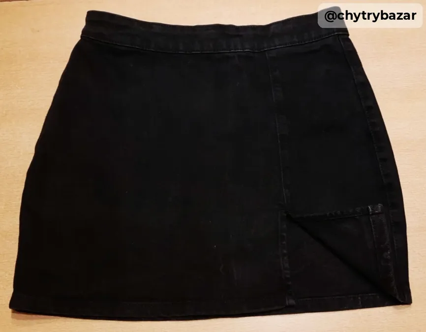 Predám riflovú minisukňu BERSHKA veľ.36(S)