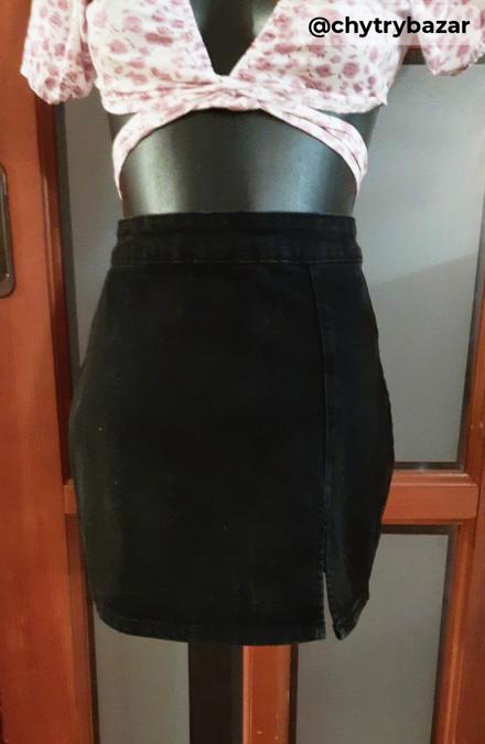 Predám riflovú minisukňu BERSHKA veľ.36(S)