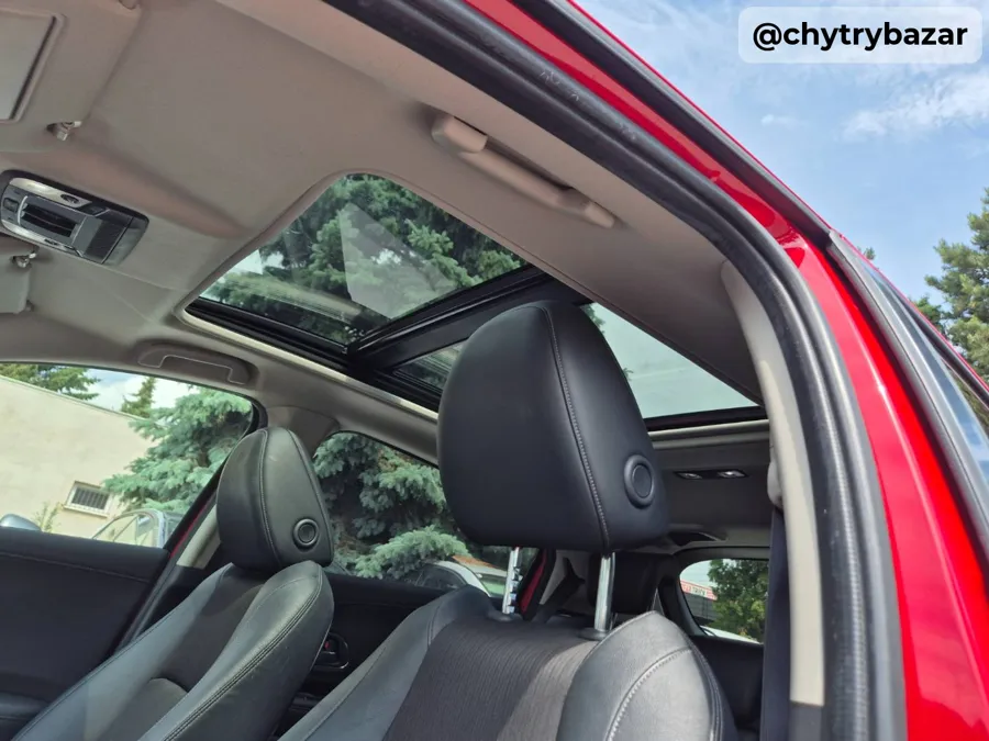 Predám  Honda HR-V 1.5 i-VTEC Elegance