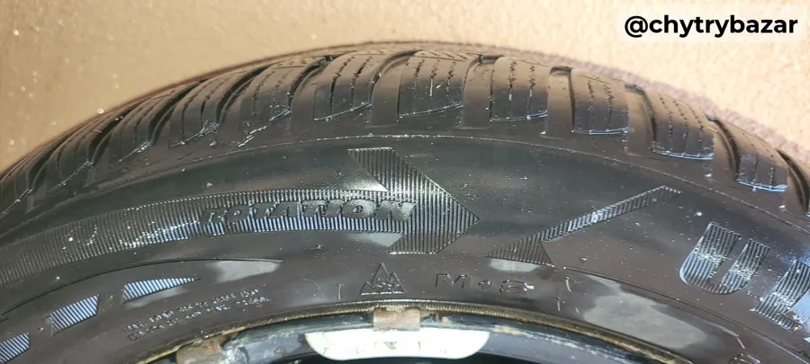 Predám 2ks zimné pneumatiky GOODYEAR 205/55/R16