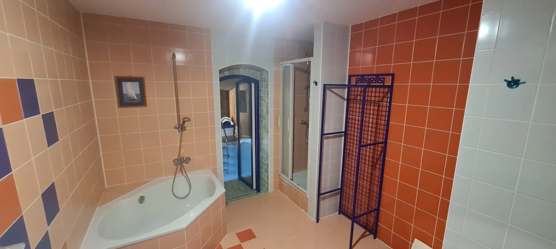 EXKLUZÍVNA 8. IZ. RODINNÁ VILA,WELLNESS,DVOJGARÁŽ