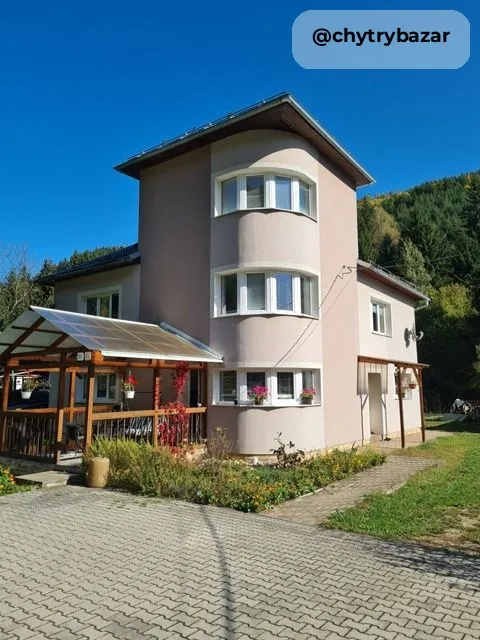Zaujímavý rodinný dom v blízkosti Nízkych Tatier