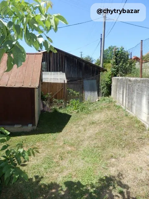 Rodinný dom v obci Poniky na rovinatom pozemku