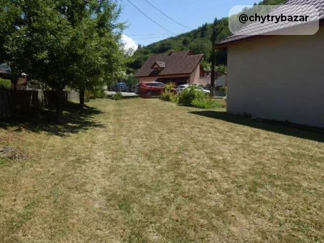 Rodinný dom v obci Poniky na rovinatom pozemku