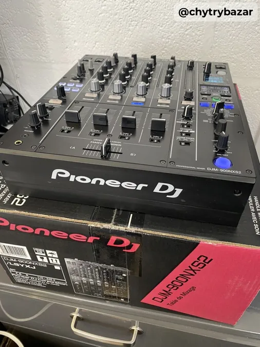 Pioneer CDJ-3000, Pioneer DJM-A9, Pioneer DJM-V10