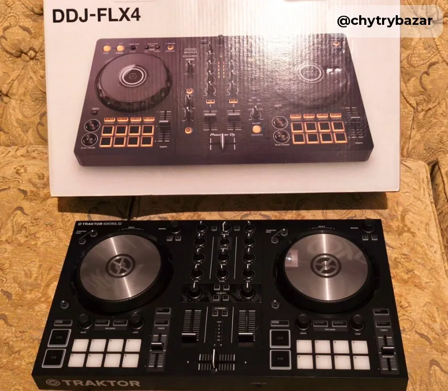 AlphaTheta XDJ-AZ, DDJ-GRV6 DJ Controller