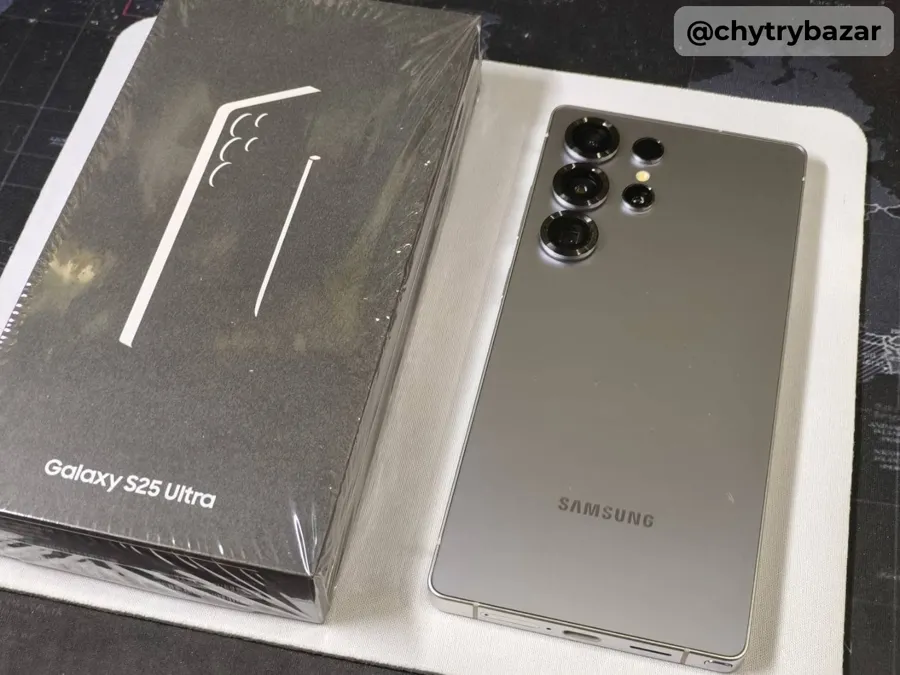 Samsung Galaxy S26 Ultra, Google Pixel 10 Pro XL
