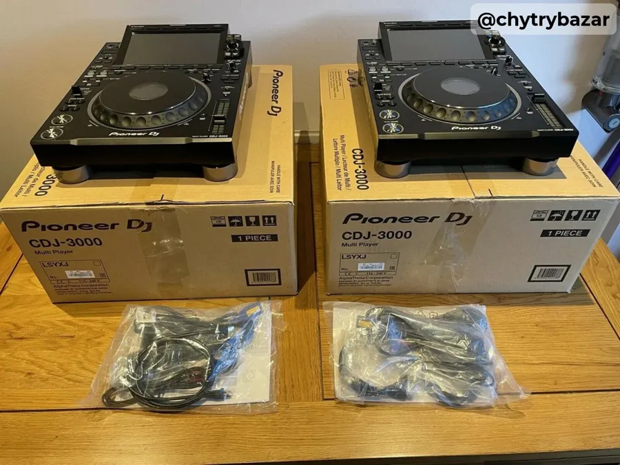 Pioneer CDJ-3000 i AlphaTheta CDJ-3000X Player